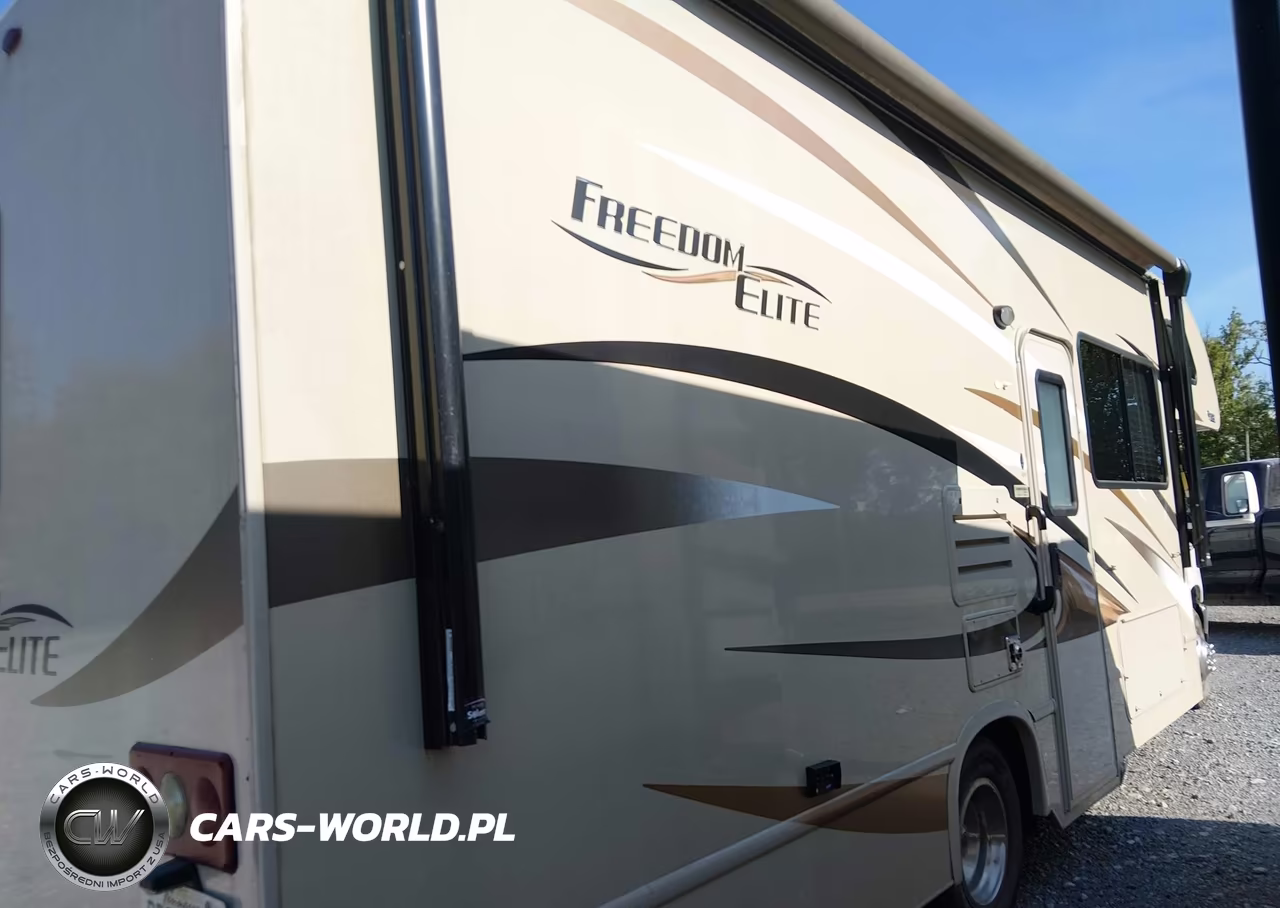 2017 Ford E-350 Cutaway VIN:1FDWE3FS9HDC34935 - 4