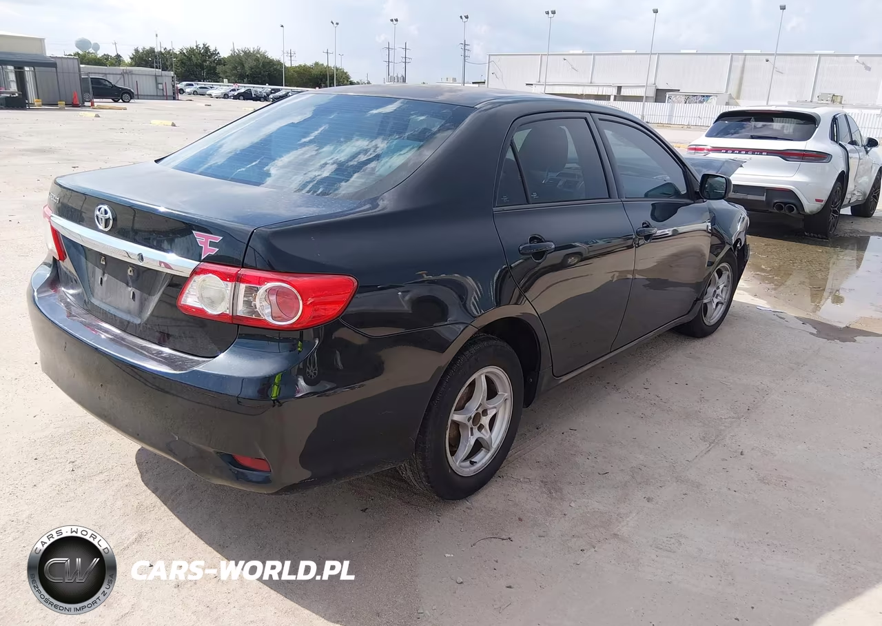2013 Toyota Corolla L VIN:5YFBU4EE4DP174917 - 4