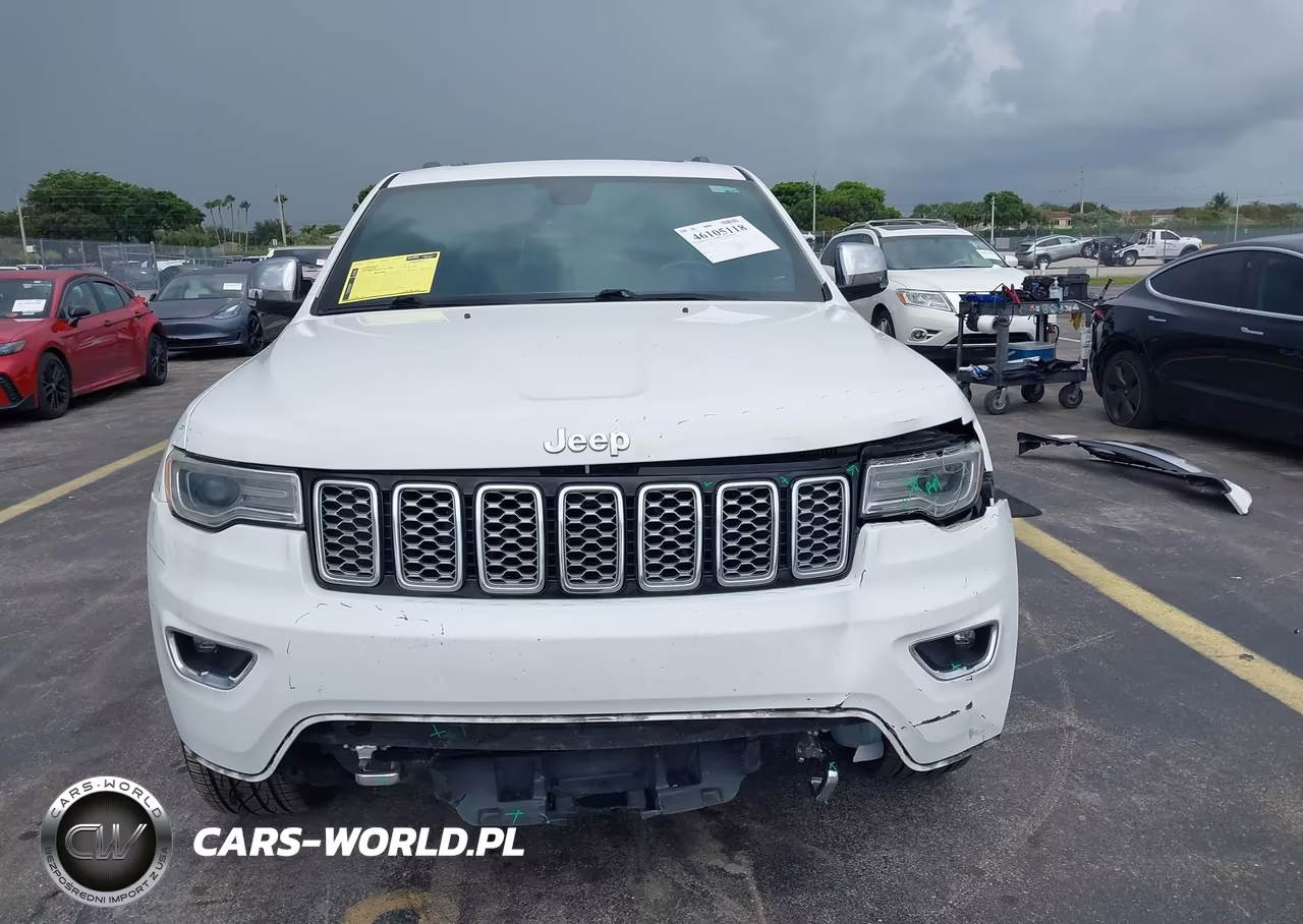 2017 Jeep Grand Cherokee Overland 4X4 VIN:1C4RJFCG0HC641739 - 12