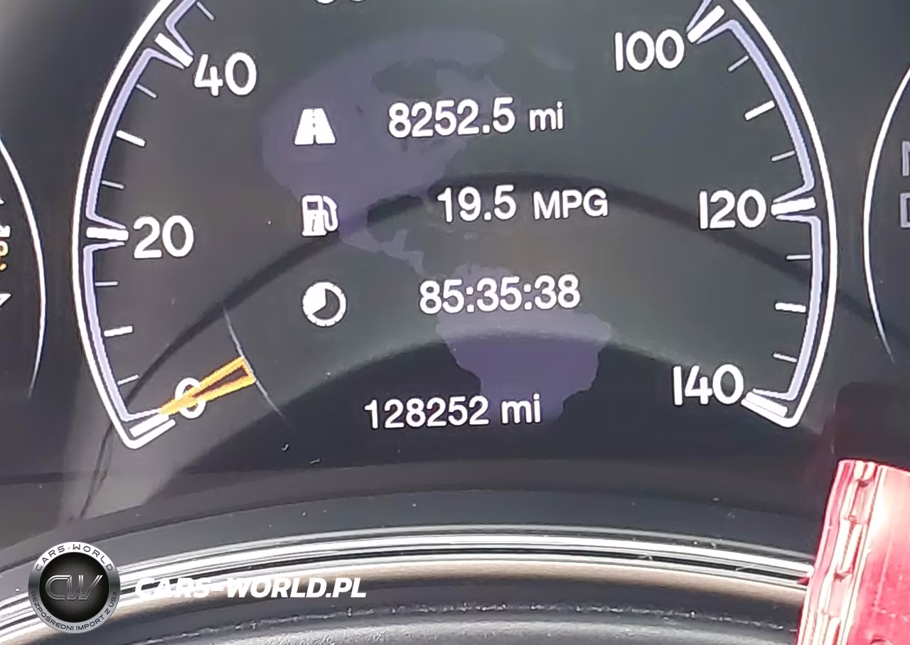 2017 Jeep Grand Cherokee Overland 4X4 VIN:1C4RJFCG0HC641739 - 15