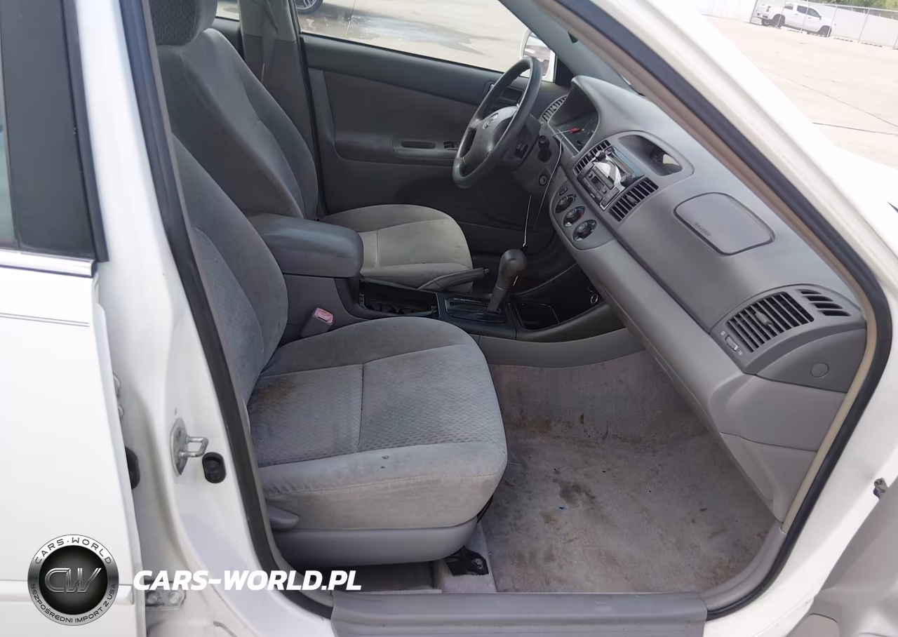 2004 Toyota Camry Le VIN:4T1BE32K24U343798 - 5