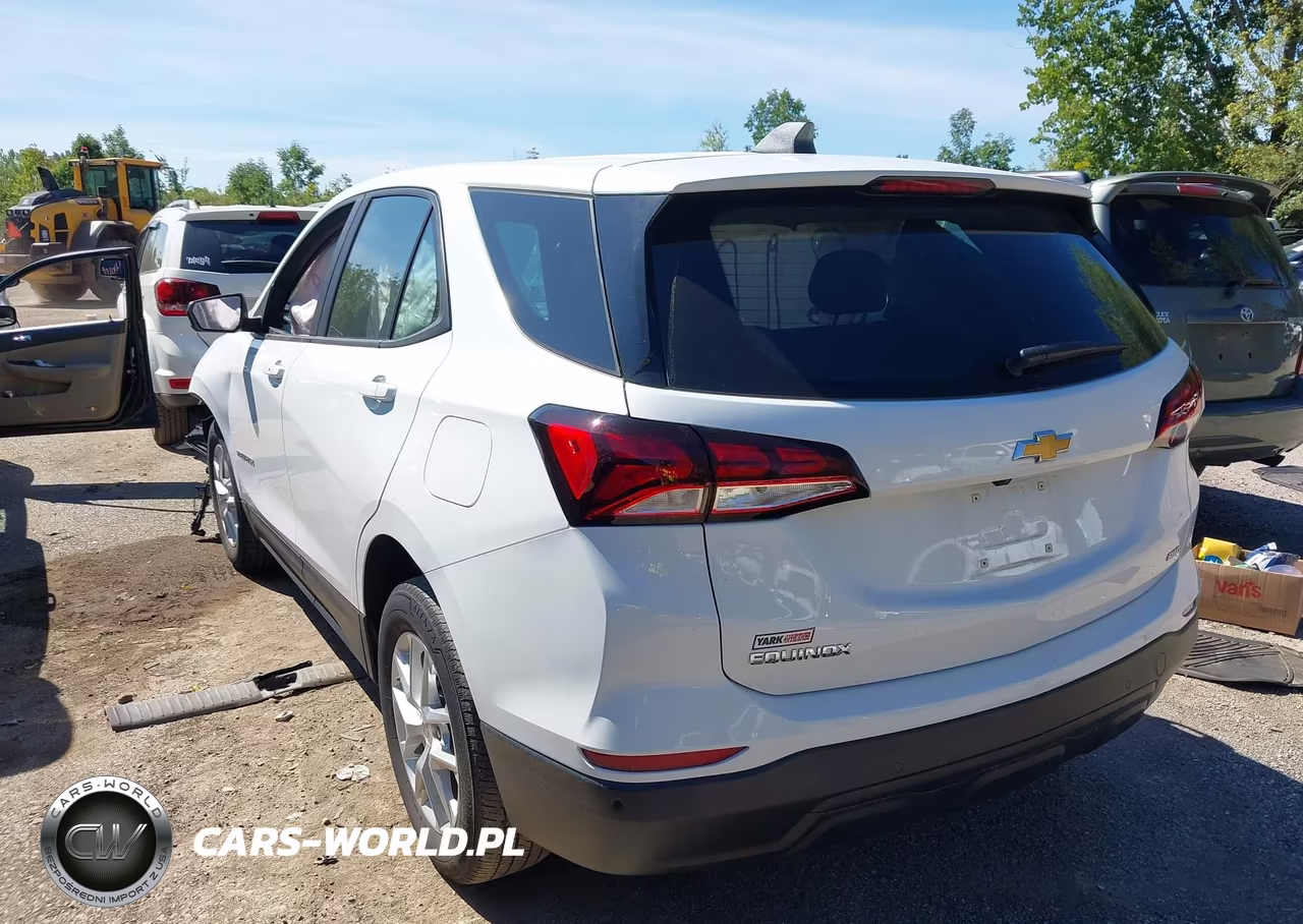 2022 Chevrolet Equinox Awd Ls VIN:2GNAXSEV2N6121747 - 3
