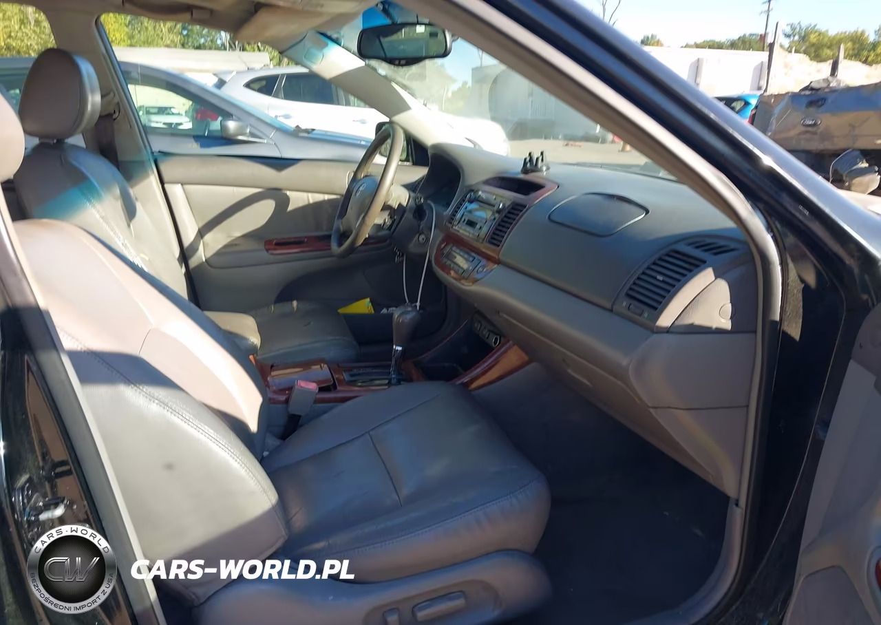 2002 Toyota Camry Xle V6 VIN:4T1BF30K82U536714 - 5