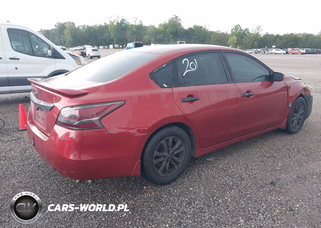 2015 Nissan Altima 2.5 S VIN:1N4AL3AP1FC449869 - 4