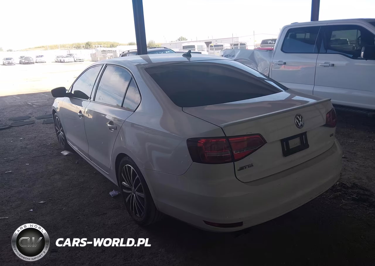 2015 Volkswagen Jetta 1.8T Sport VIN:3VWD17AJ5FM344375 - 3