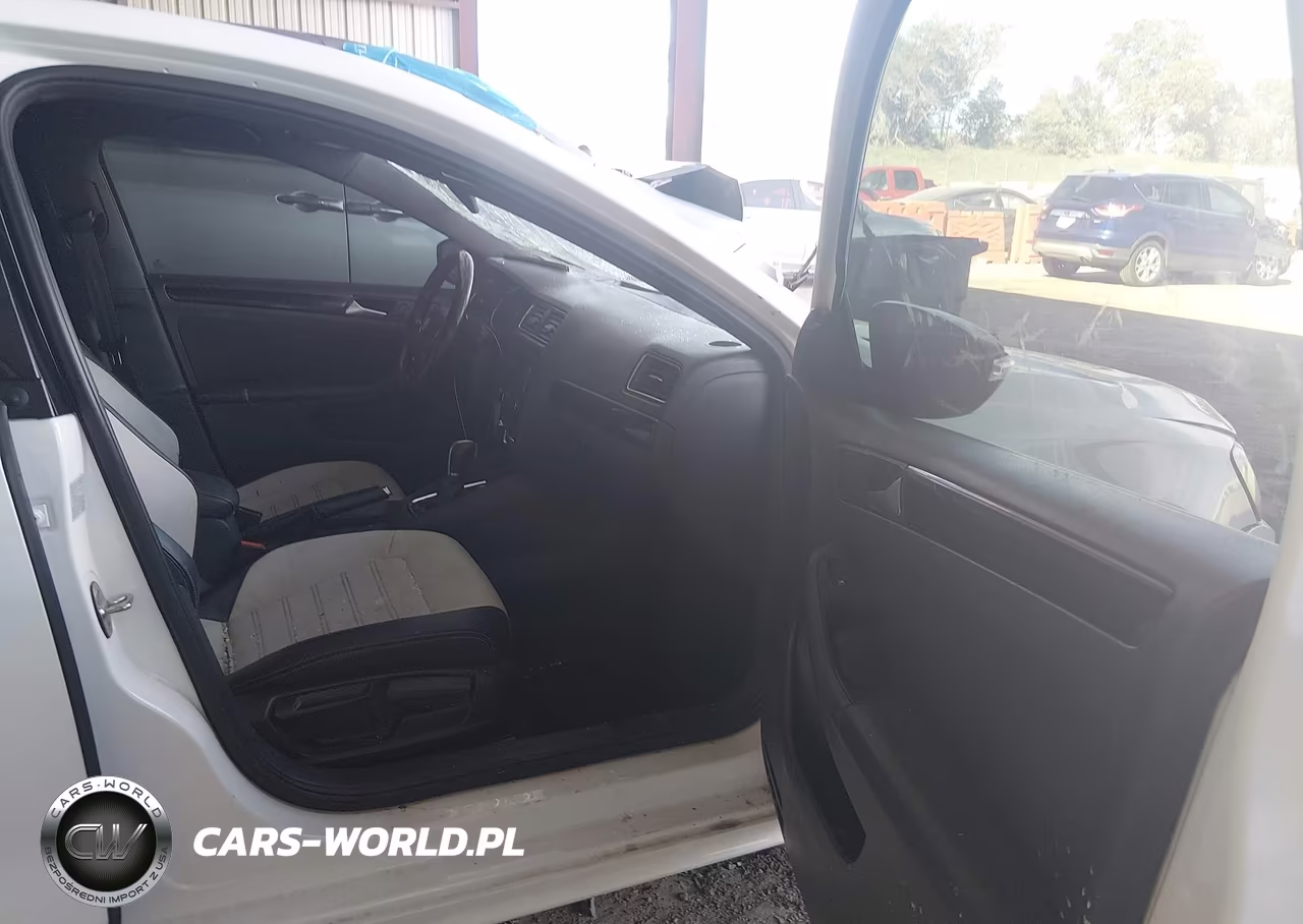2015 Volkswagen Jetta 1.8T Sport VIN:3VWD17AJ5FM344375 - 5