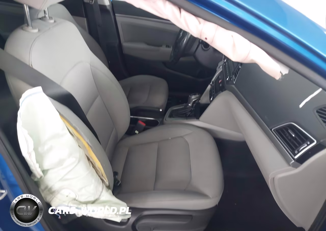 2017 Hyundai Elantra Se VIN:KMHD84LF8HU145109 - 5