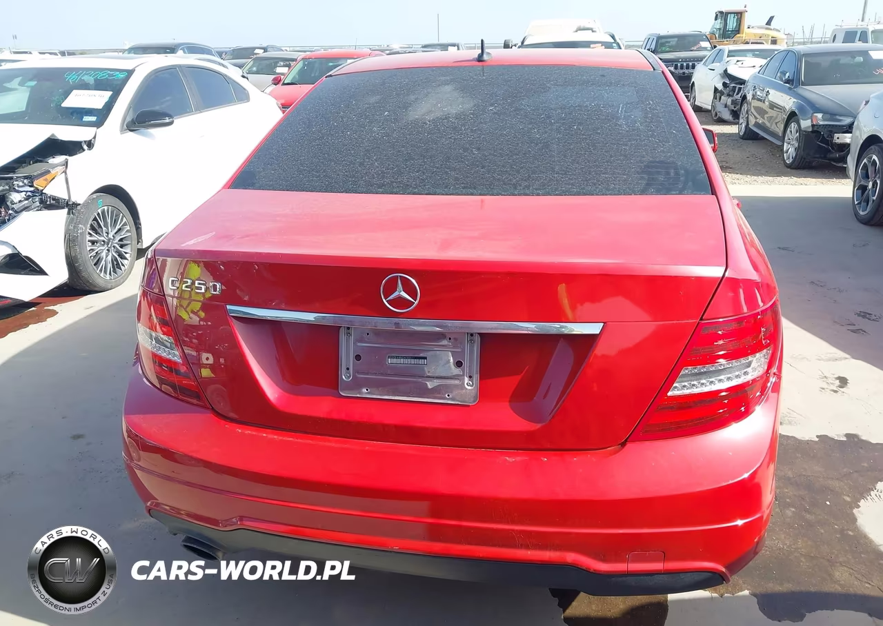 2013 Mercedes-Benz C 250 Sport VIN:WDDGF4HB6DA785611 - 15