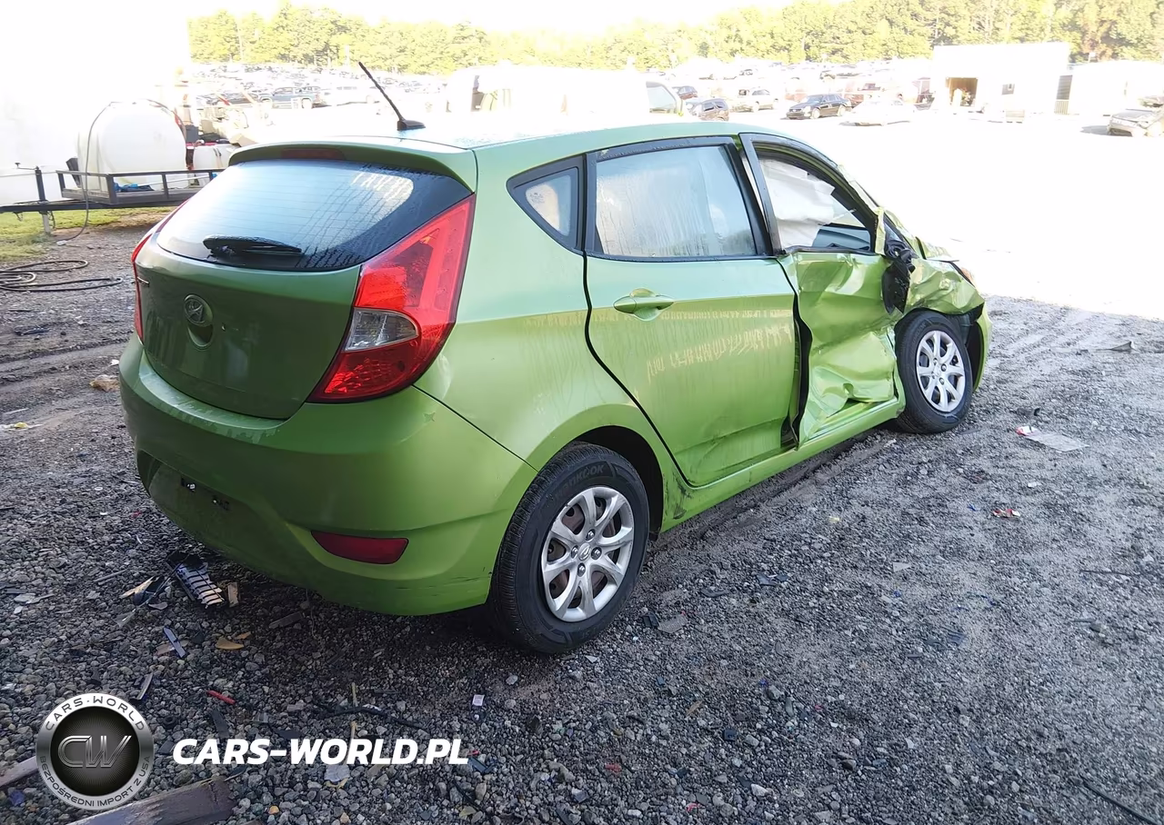 2013 Hyundai Accent Gs VIN:KMHCT5AE1DU114515 - 4