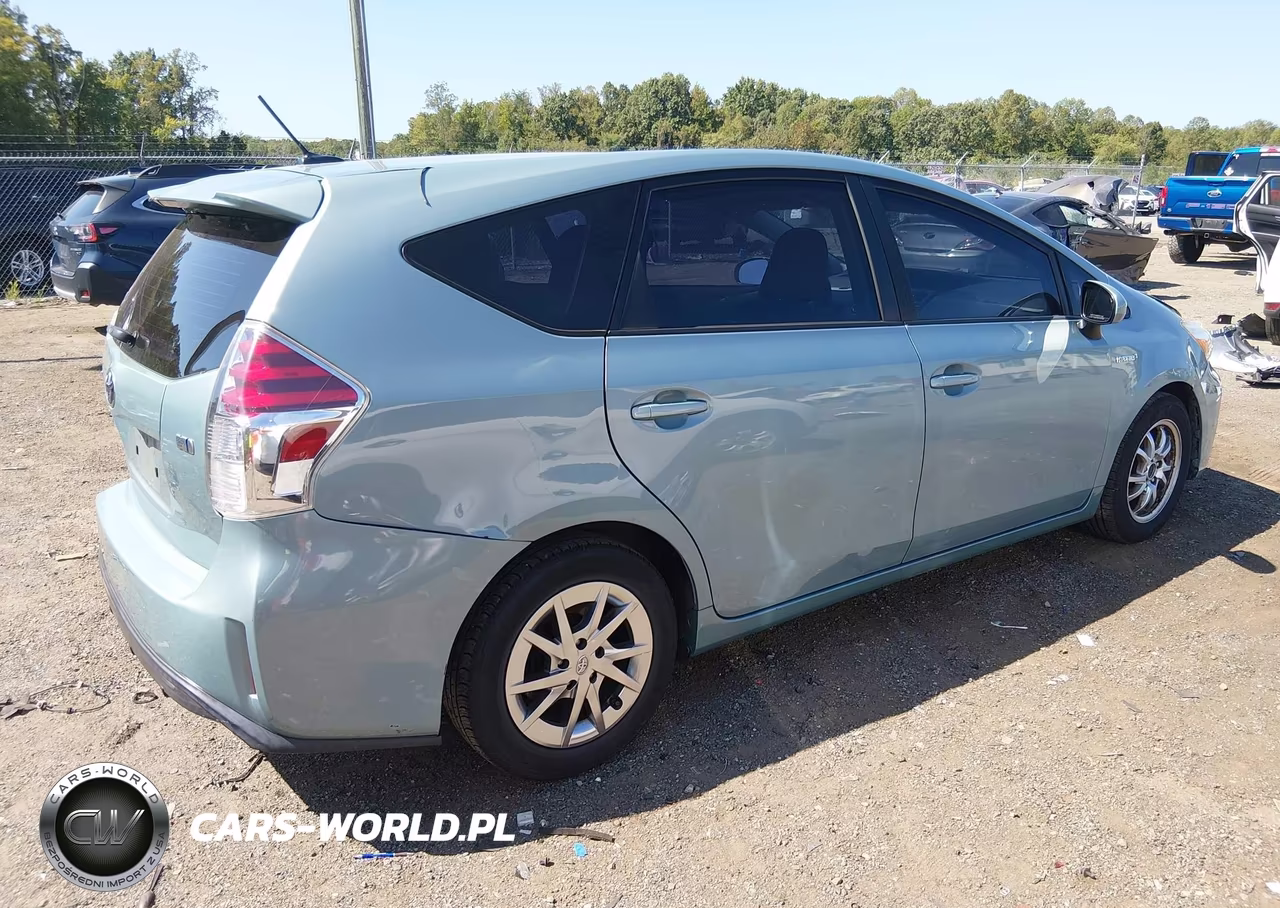 2015 Toyota Prius V Three VIN:JTDZN3EU5FJ020057 - 4