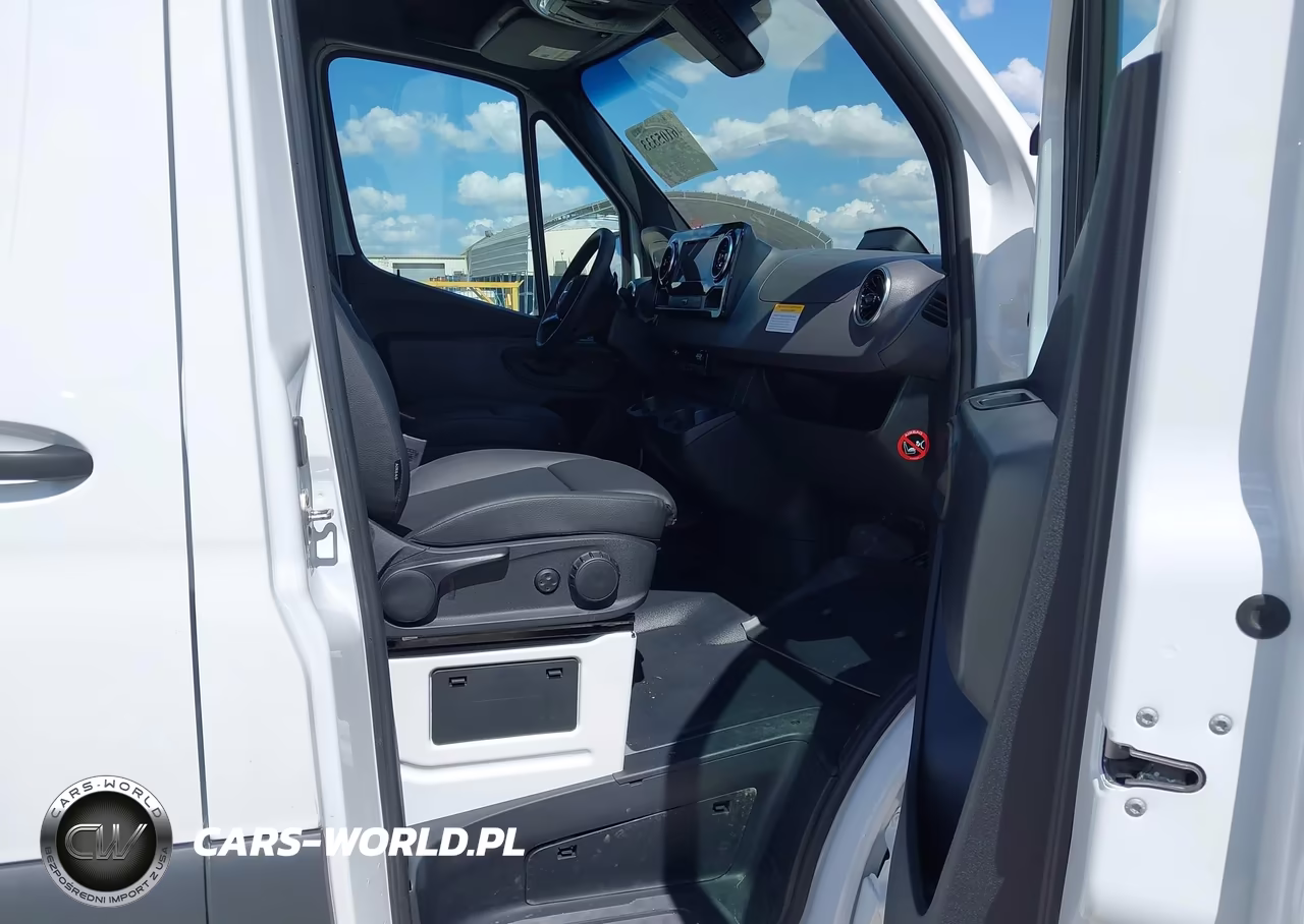 2025 Mercedes-Benz Sprinter 2500 Standard Roof 4-Cyl Diesel VIN:W1Y4KBHY9ST226388 - 5
