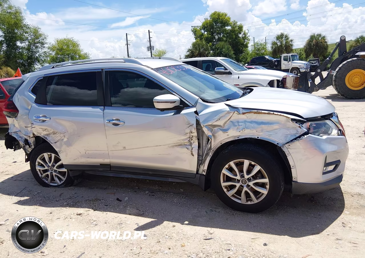 2018 Nissan Rogue Sv VIN:KNMAT2MT0JP617239 - 13