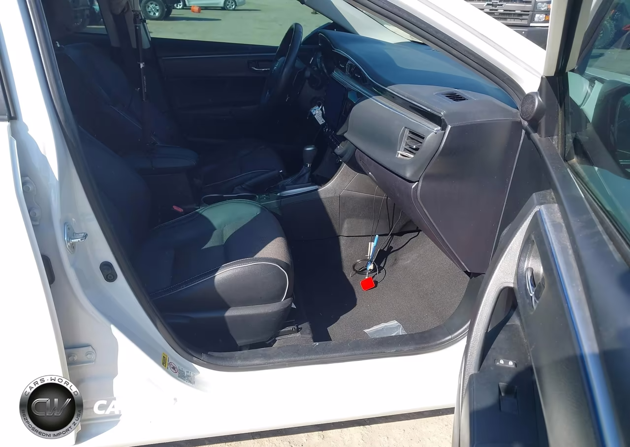 2016 Toyota Corolla S Plus VIN:5YFBURHE0GP471101 - 5