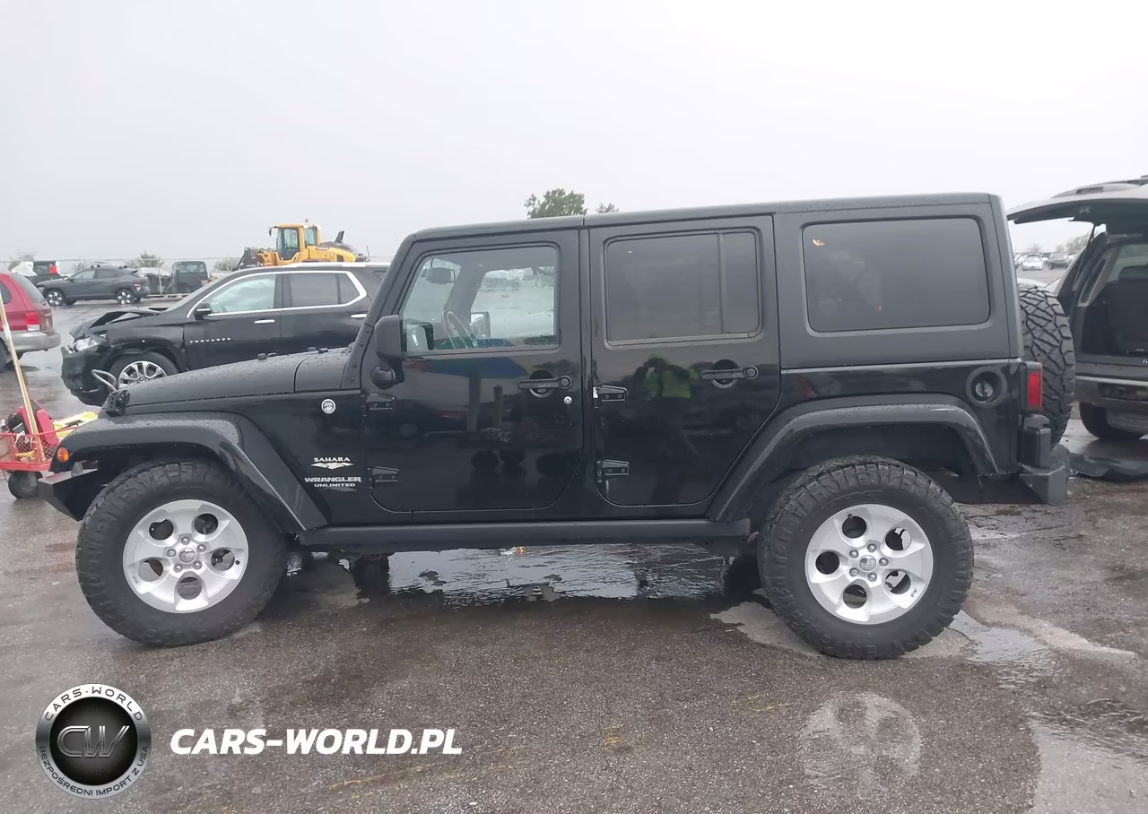 2014 Jeep Wrangler Unlimited Sahara VIN:1C4BJWEG4EL163755 - 14
