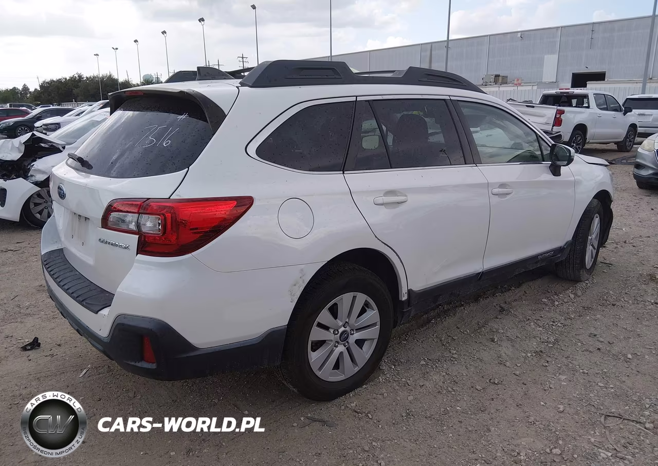 2019 Subaru Outback 2.5I Premium VIN:4S4BSAFC5K3367516 - 4