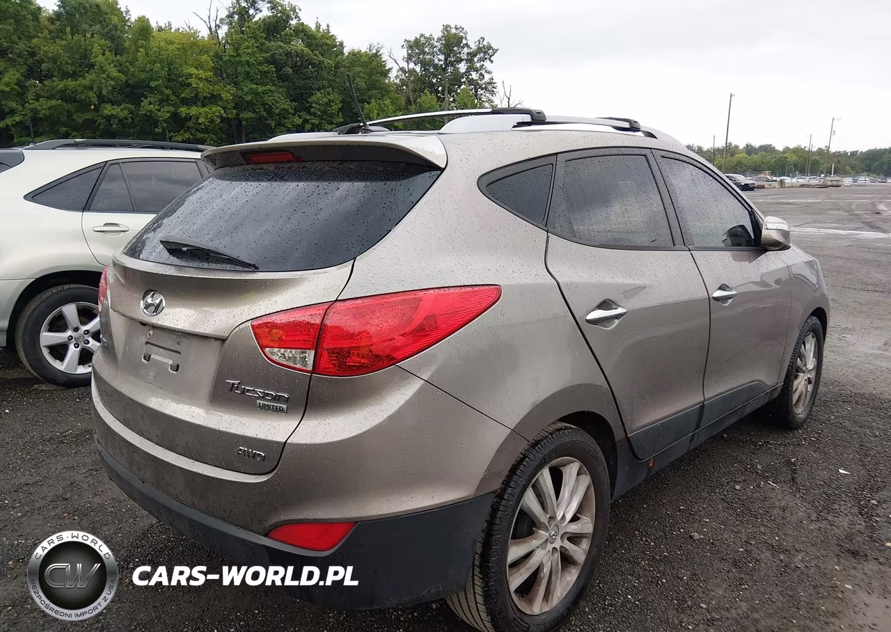 2012 Hyundai Tucson Limited VIN:KM8JUCAC2CU381278 - 4