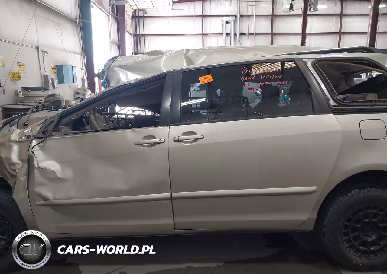 2007 Toyota Sienna Le VIN:5TDZK23CX7S081020 - 14