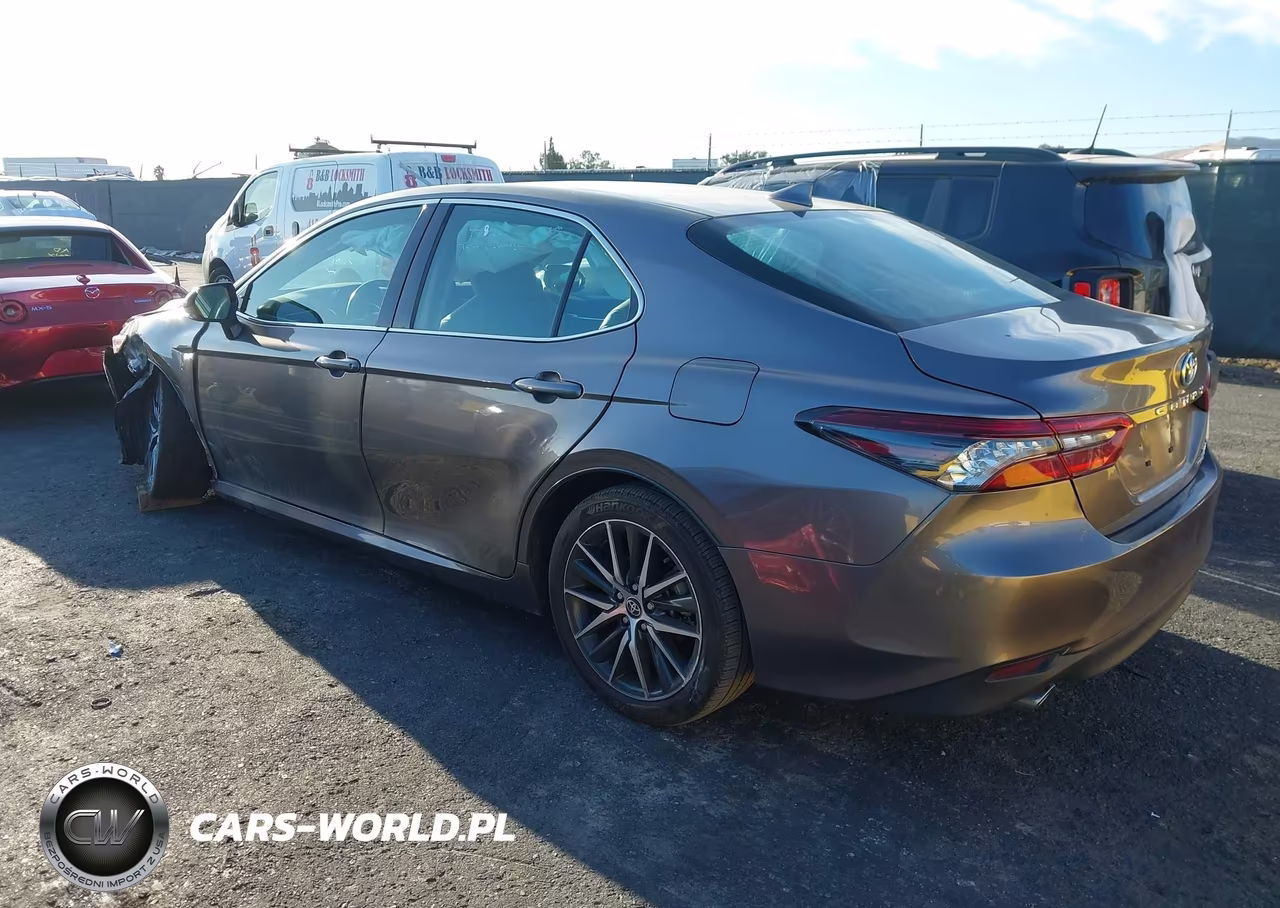 2024 Toyota Camry Hybrid Xle VIN:4T1F31AK3RU072397 - 3