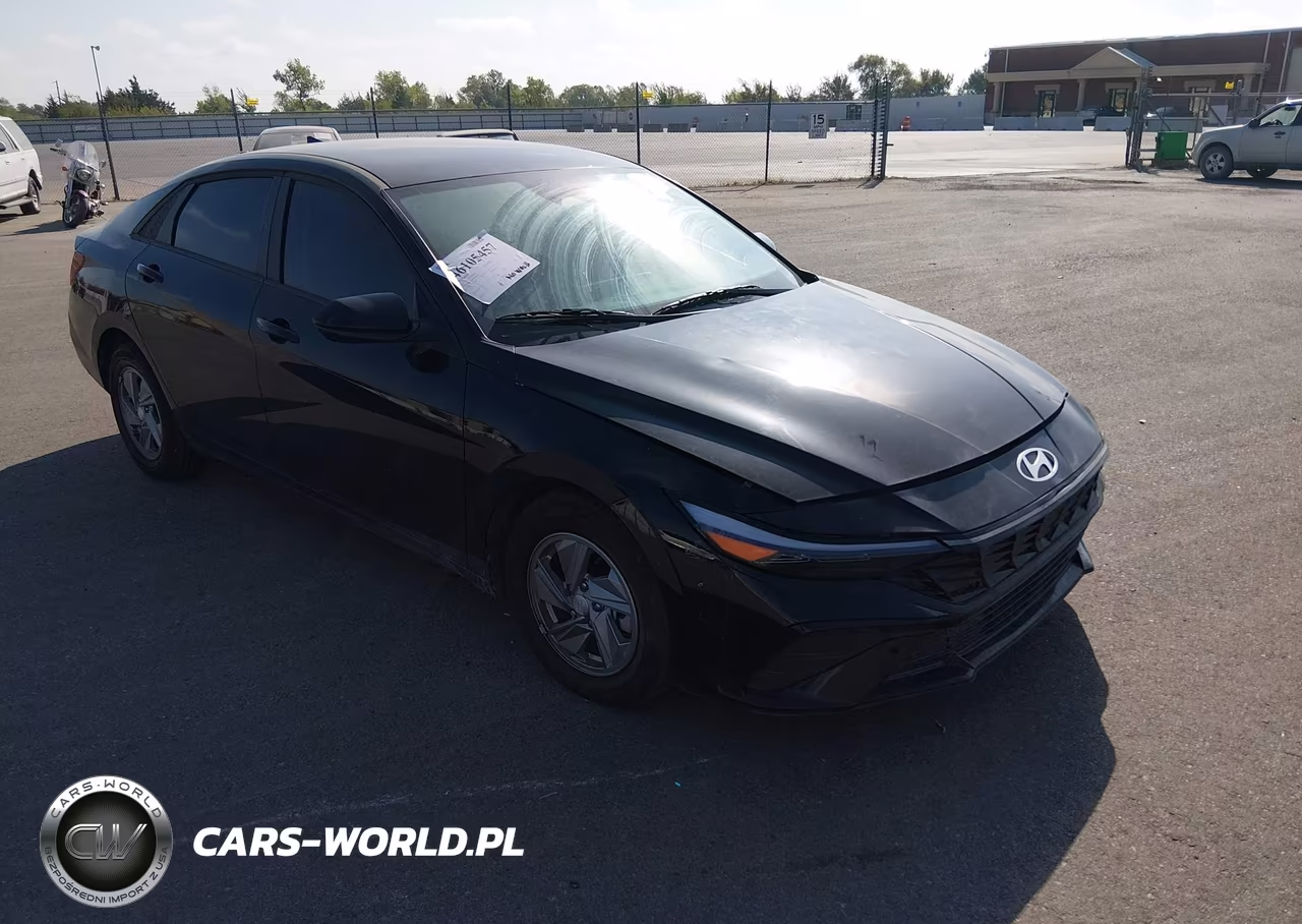 2025 Hyundai Elantra Se