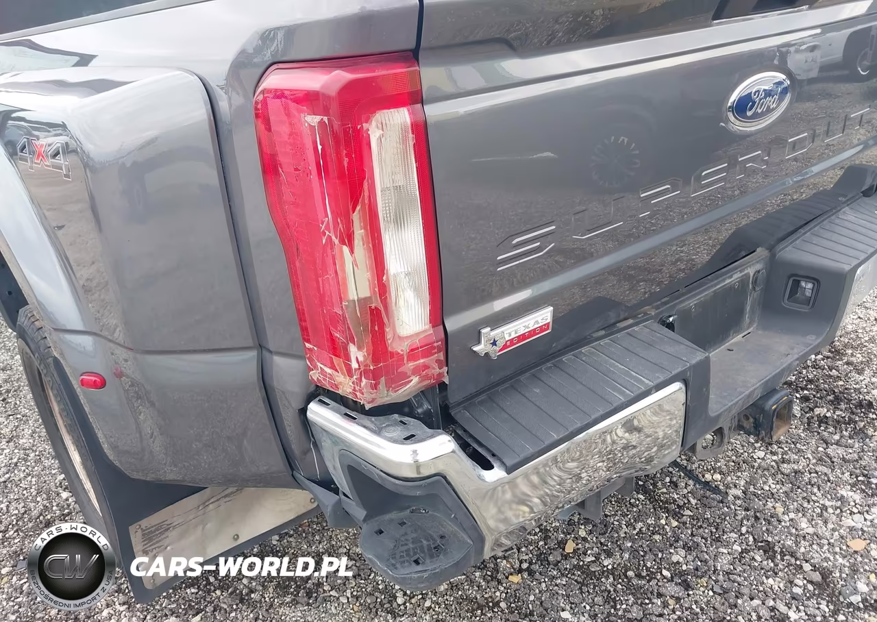2023 Ford F-350 Xlt VIN:1FT8W3DM0PEC16623 - 13