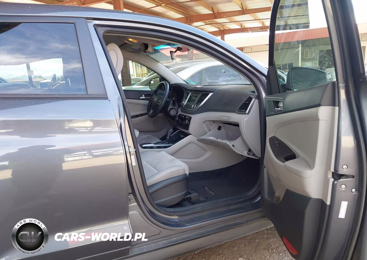2017 Hyundai Tucson Se VIN:KM8J23A49HU538777 - 5