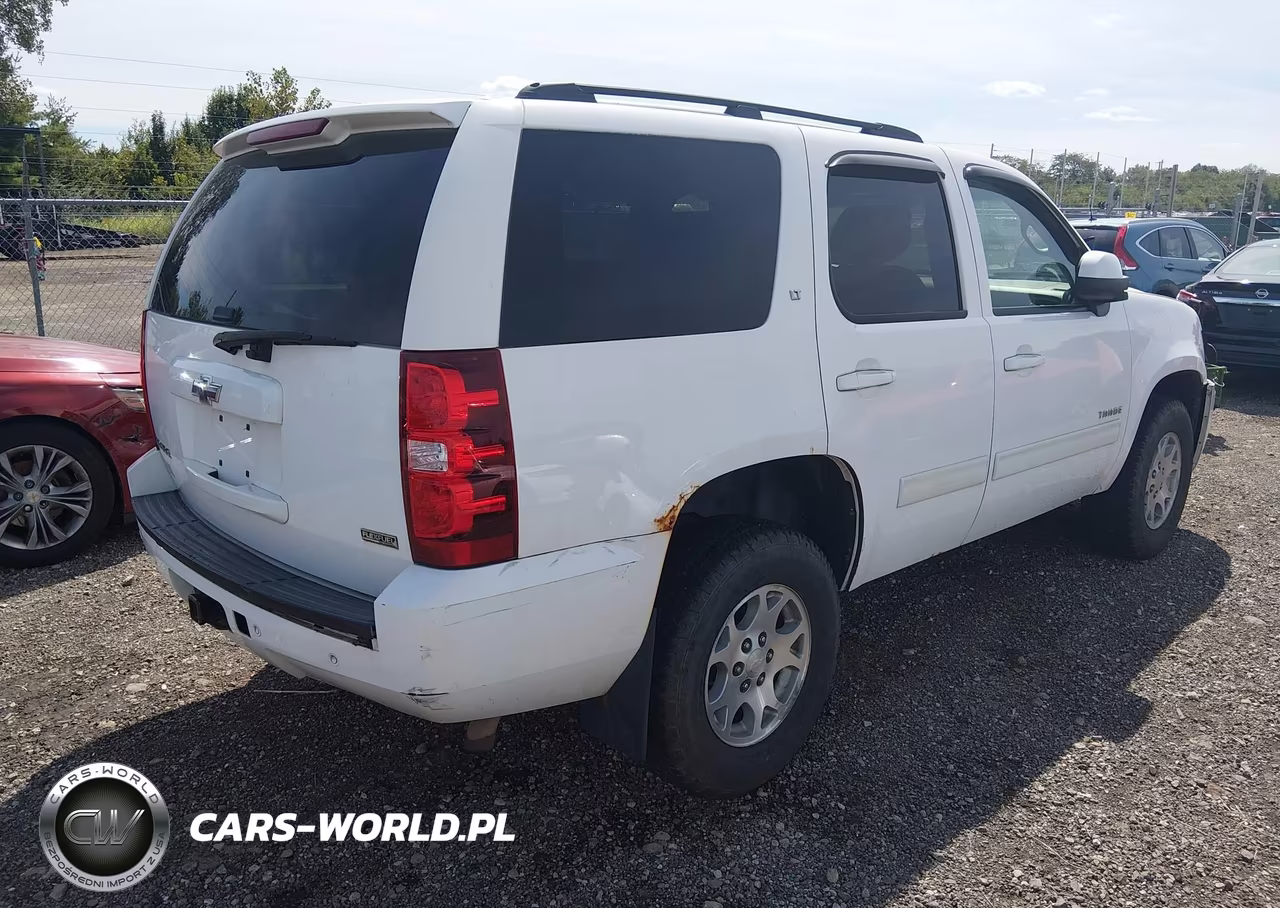 2010 Chevrolet Tahoe Lt VIN:1GNUKBE01AR233812 - 4