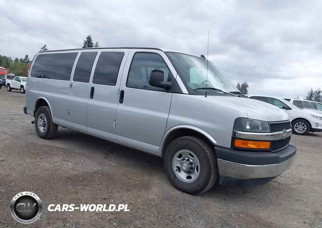 2017 Chevrolet Express 3500 Lt