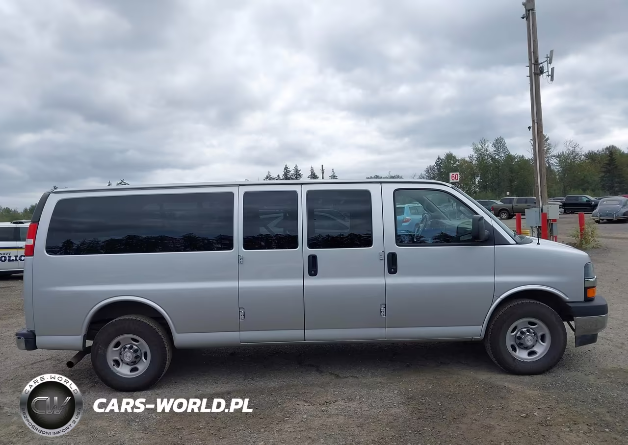 2017 Chevrolet Express 3500 Lt VIN:1GAZGPFG8H1109918 - 13