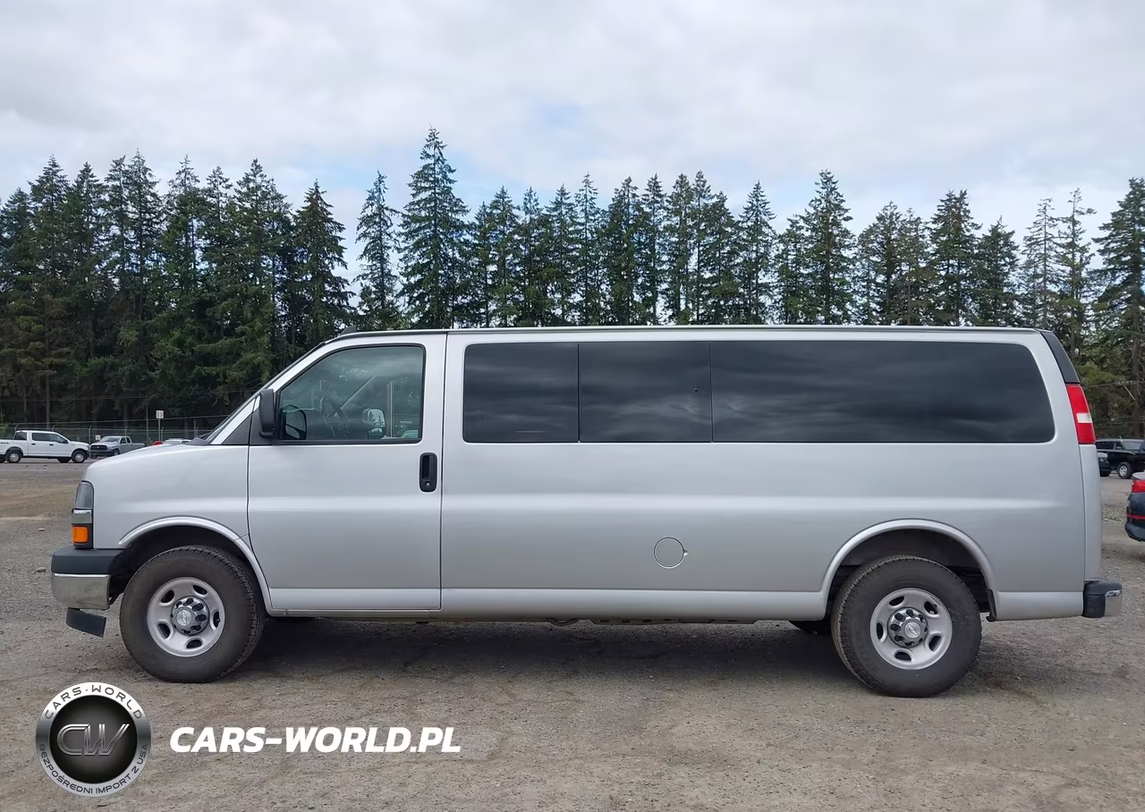 2017 Chevrolet Express 3500 Lt VIN:1GAZGPFG8H1109918 - 14