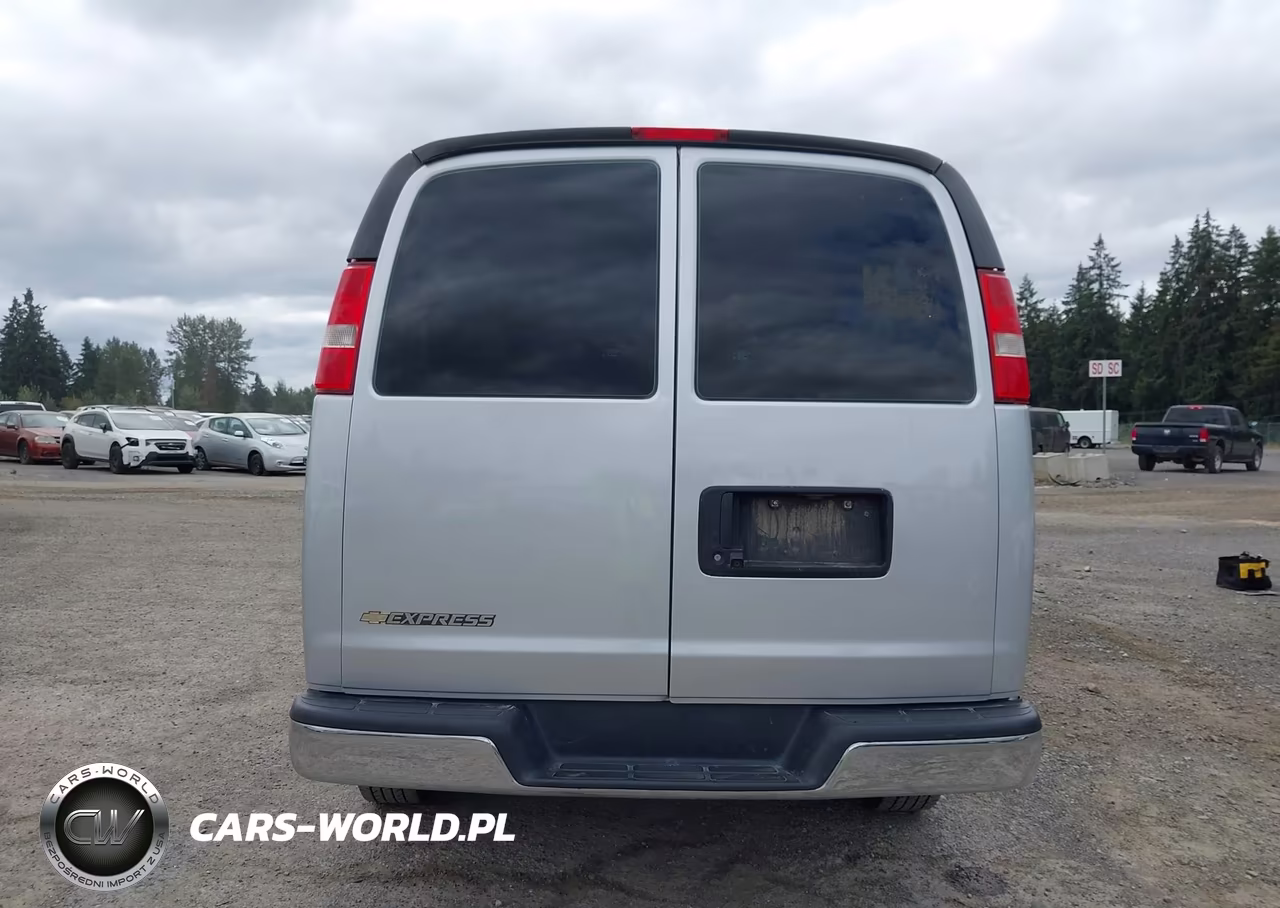2017 Chevrolet Express 3500 Lt VIN:1GAZGPFG8H1109918 - 16