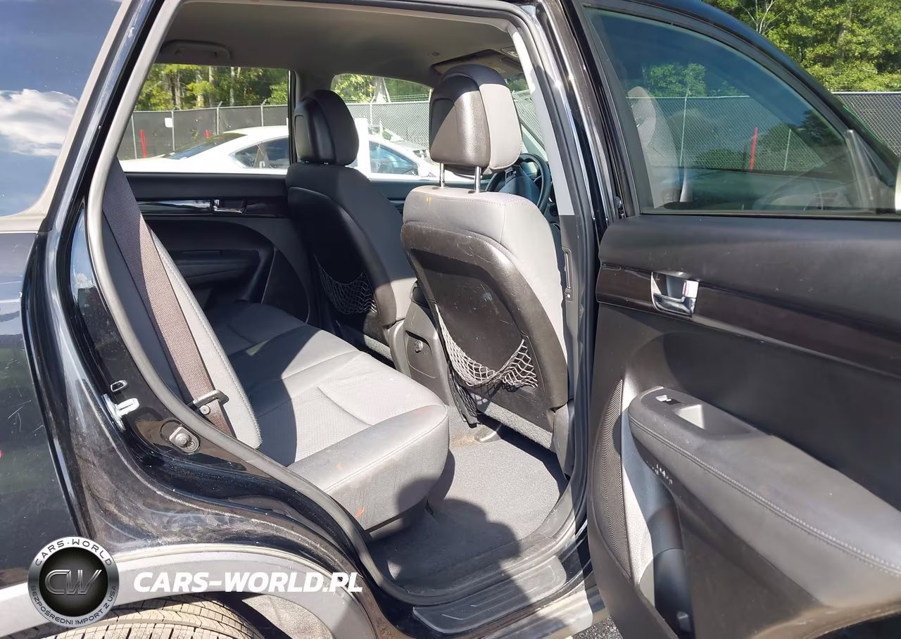 2012 Kia Sorento Lx V6 VIN:5XYKTDA25CG249643 - 8
