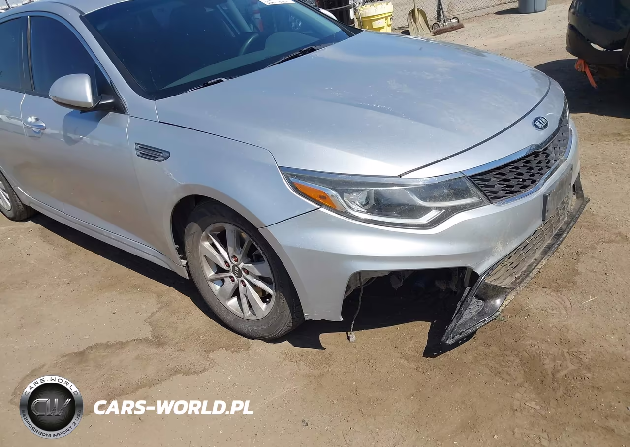 2019 Kia Optima Lx VIN:5XXGT4L38KG275782 - 17