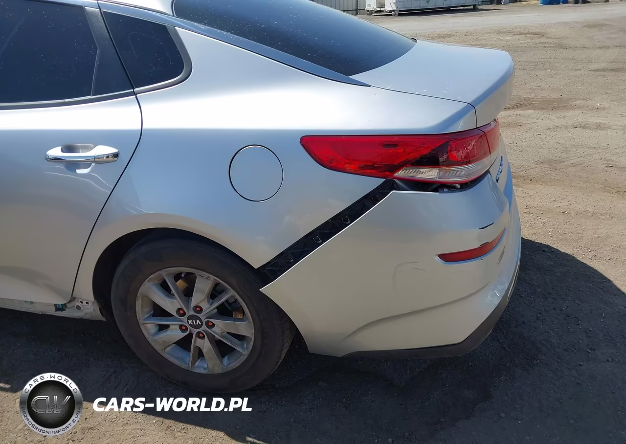 2019 Kia Optima Lx VIN:5XXGT4L38KG275782 - 21