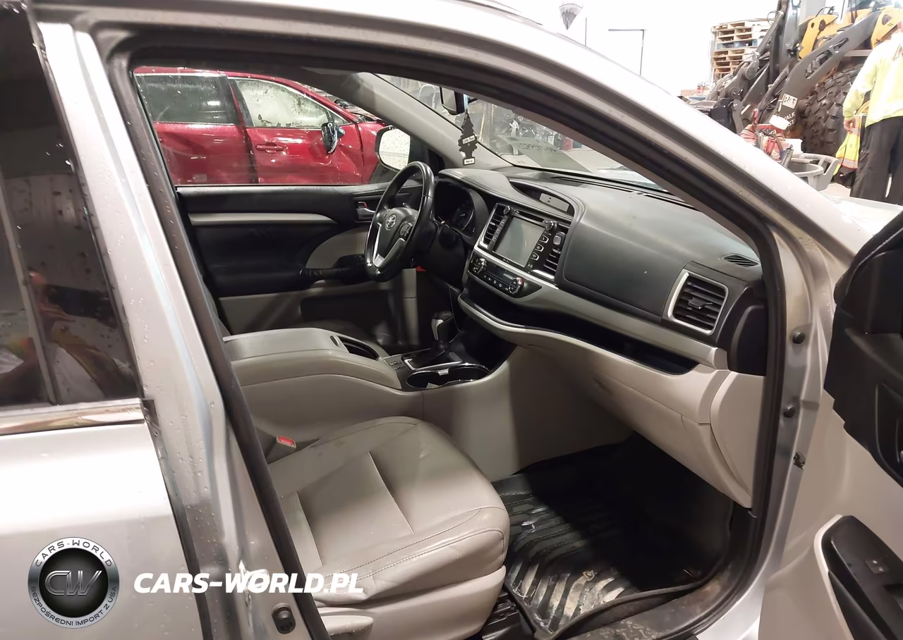 2014 Toyota Highlander Xle V6 VIN:5TDJKRFH8ES059897 - 5