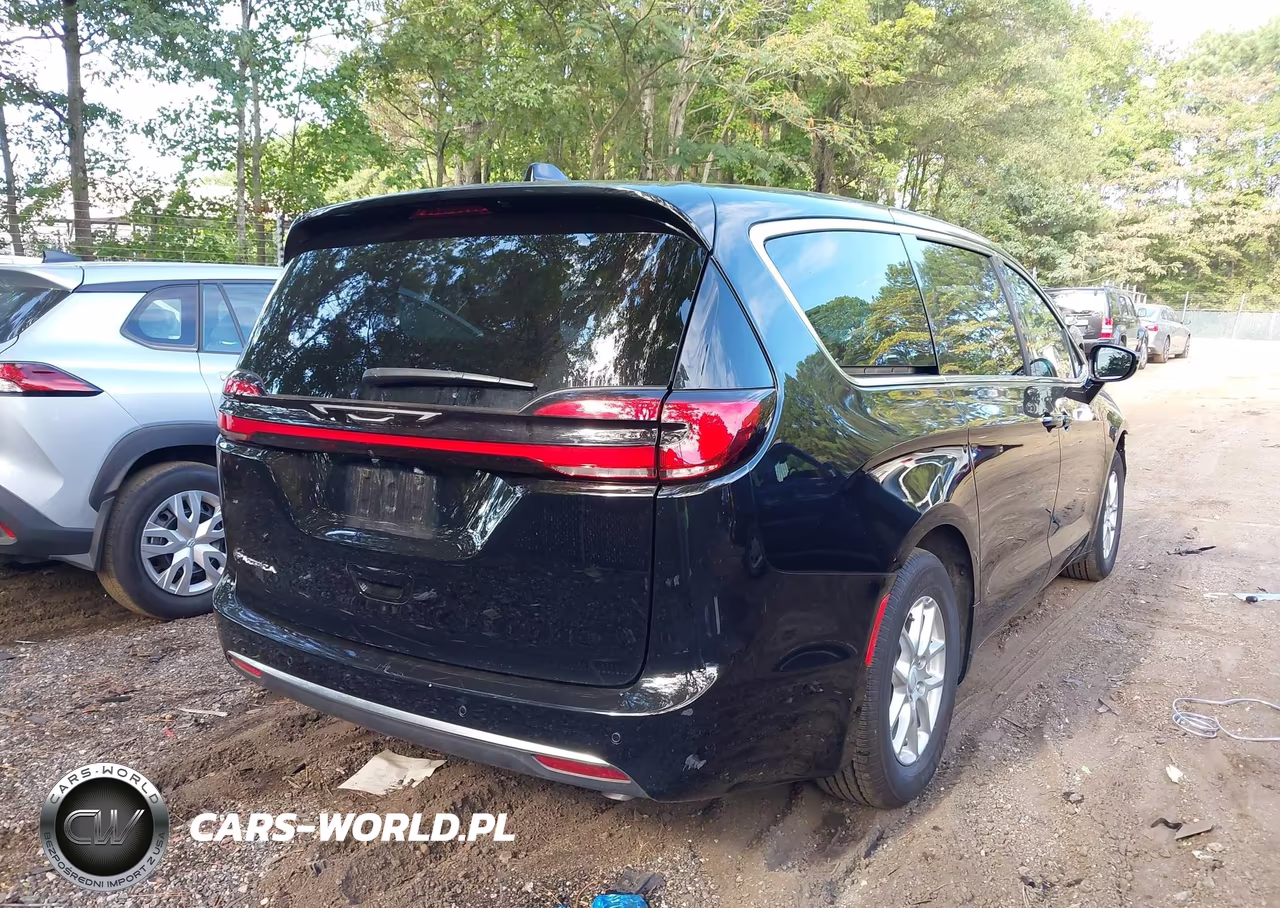 2027 Chrysler Pacifica VIN:2C4RC1BG3VR552801 - 4