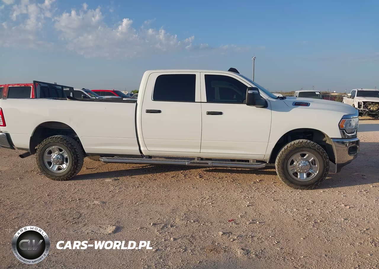 2023 Ram 2500 Tradesman 4X4 8' Box VIN:3C6UR5HJXPG602841 - 13