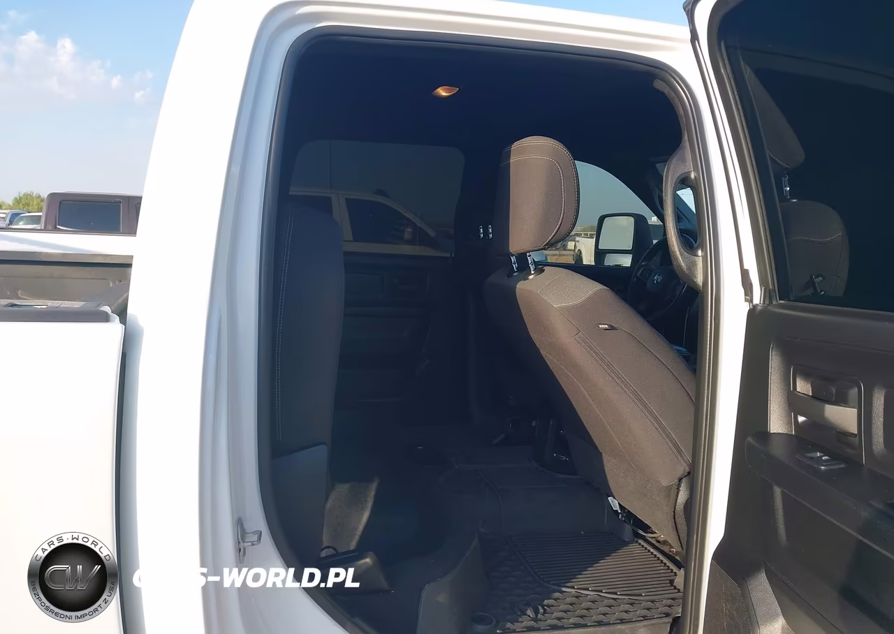 2023 Ram 2500 Tradesman 4X4 8' Box VIN:3C6UR5HJXPG602841 - 8