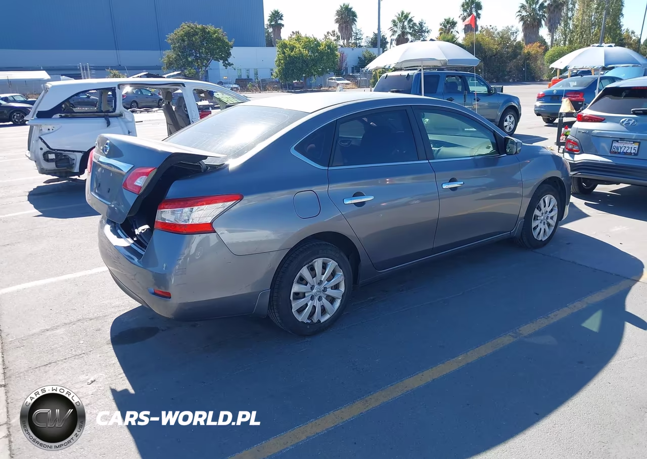 2015 Nissan Sentra S VIN:3N1AB7AP1FY272321 - 4