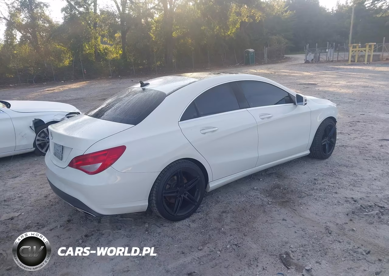 2018 Mercedes-Benz Cla 250 VIN:WDDSJ4EB9JN518156 - 4