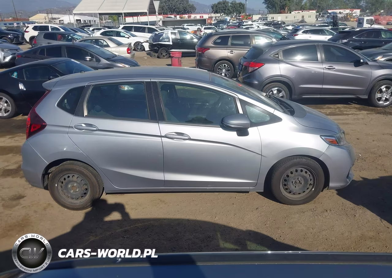 2018 Honda Fit Lx VIN:3HGGK5H42JM721482 - 13