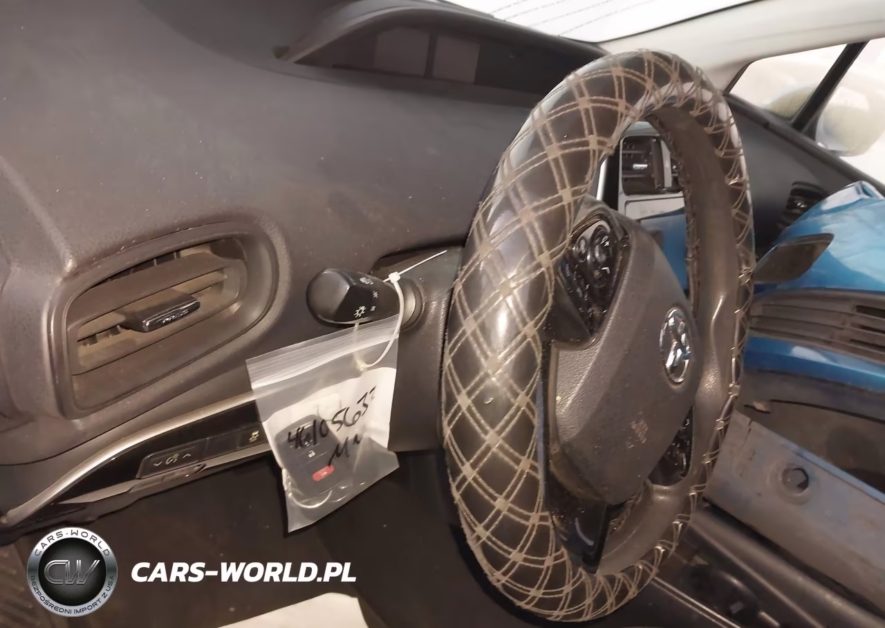 2020 Toyota Prius L Eco VIN:JTDKARFU2L3123225 - 20