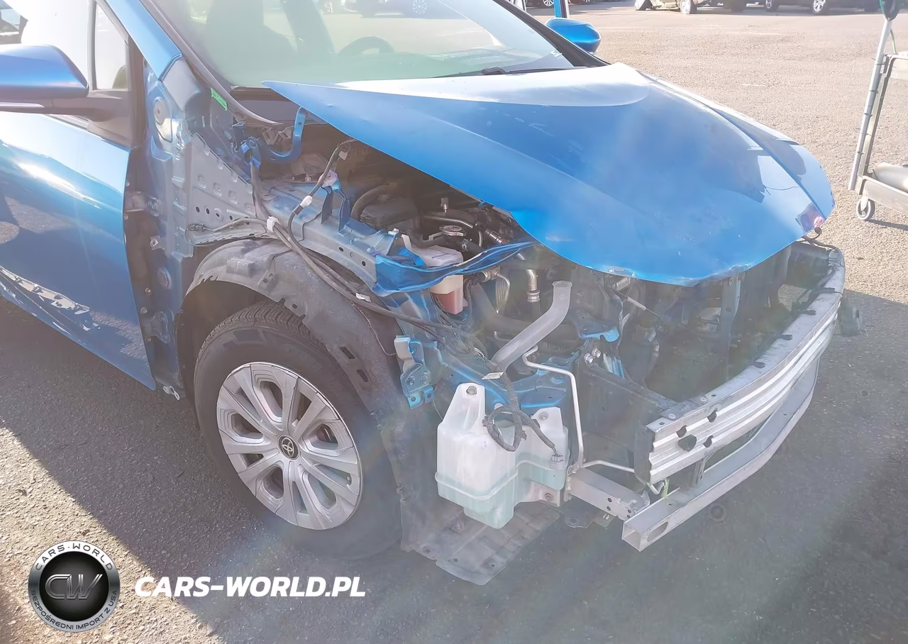 2020 Toyota Prius L Eco VIN:JTDKARFU2L3123225 - 6