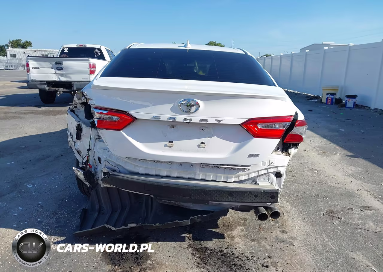 2019 Toyota Camry Se VIN:4T1B11HK0KU169704 - 16