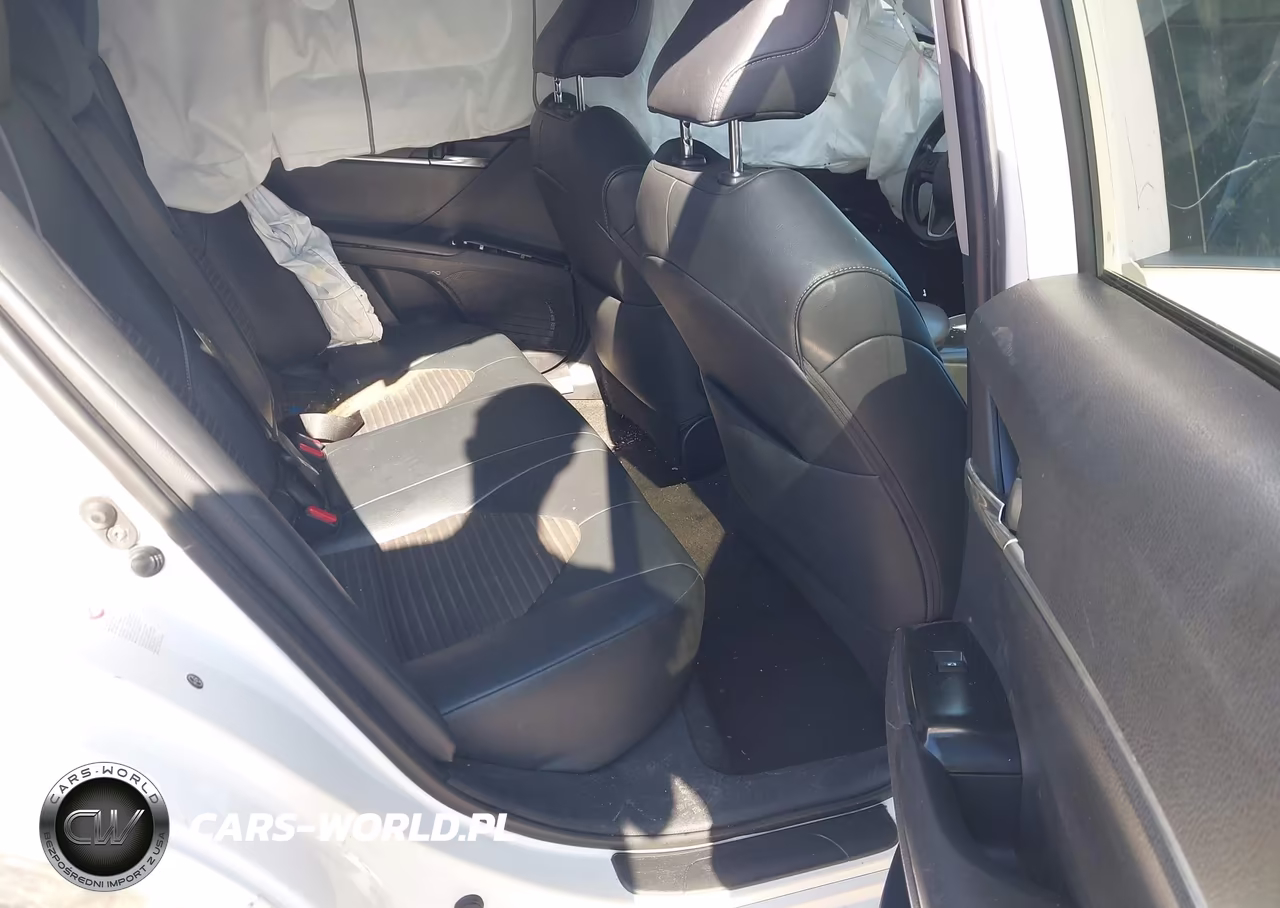 2019 Toyota Camry Se VIN:4T1B11HK0KU169704 - 8