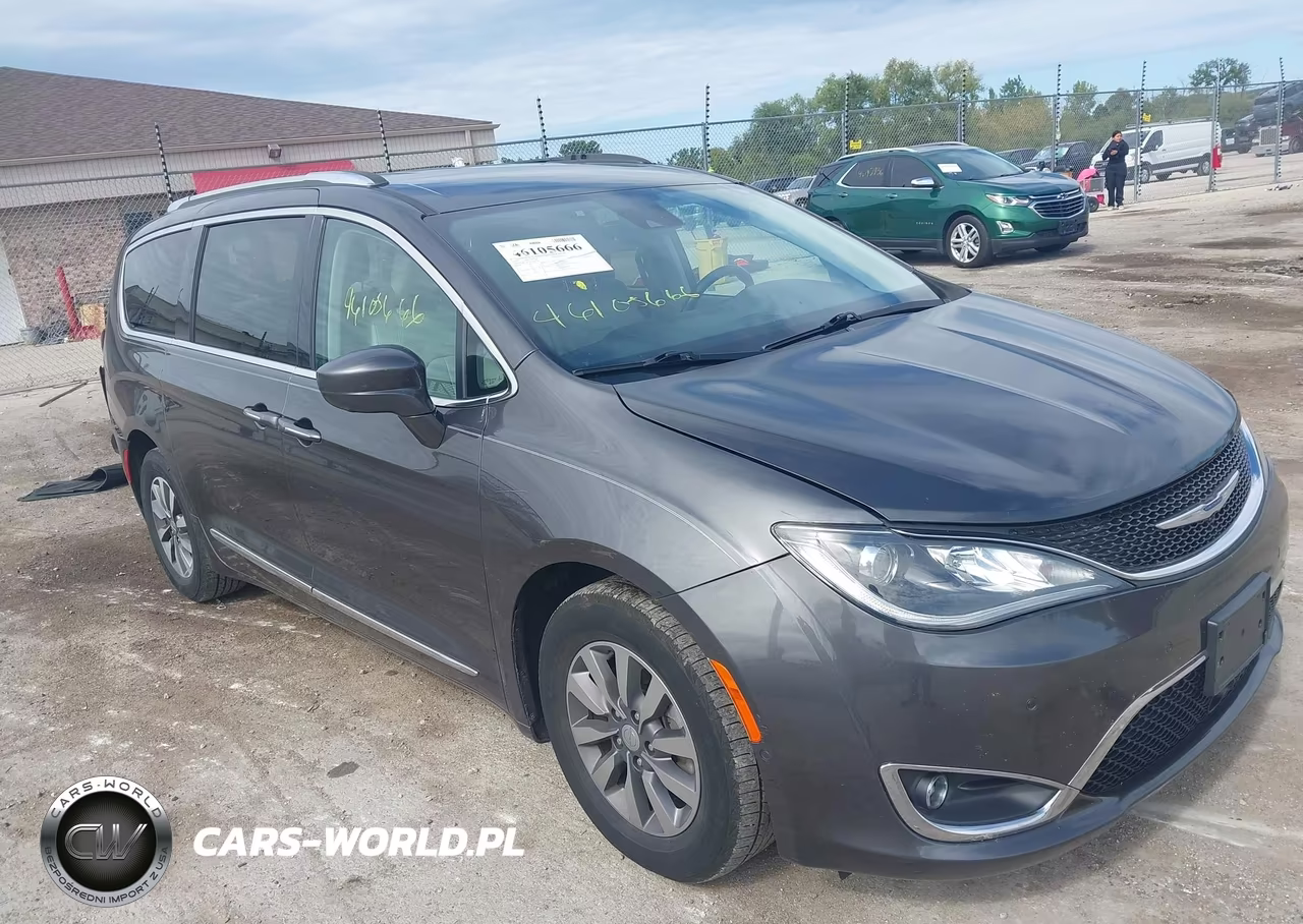 2020 Chrysler Pacifica Touring L Plus