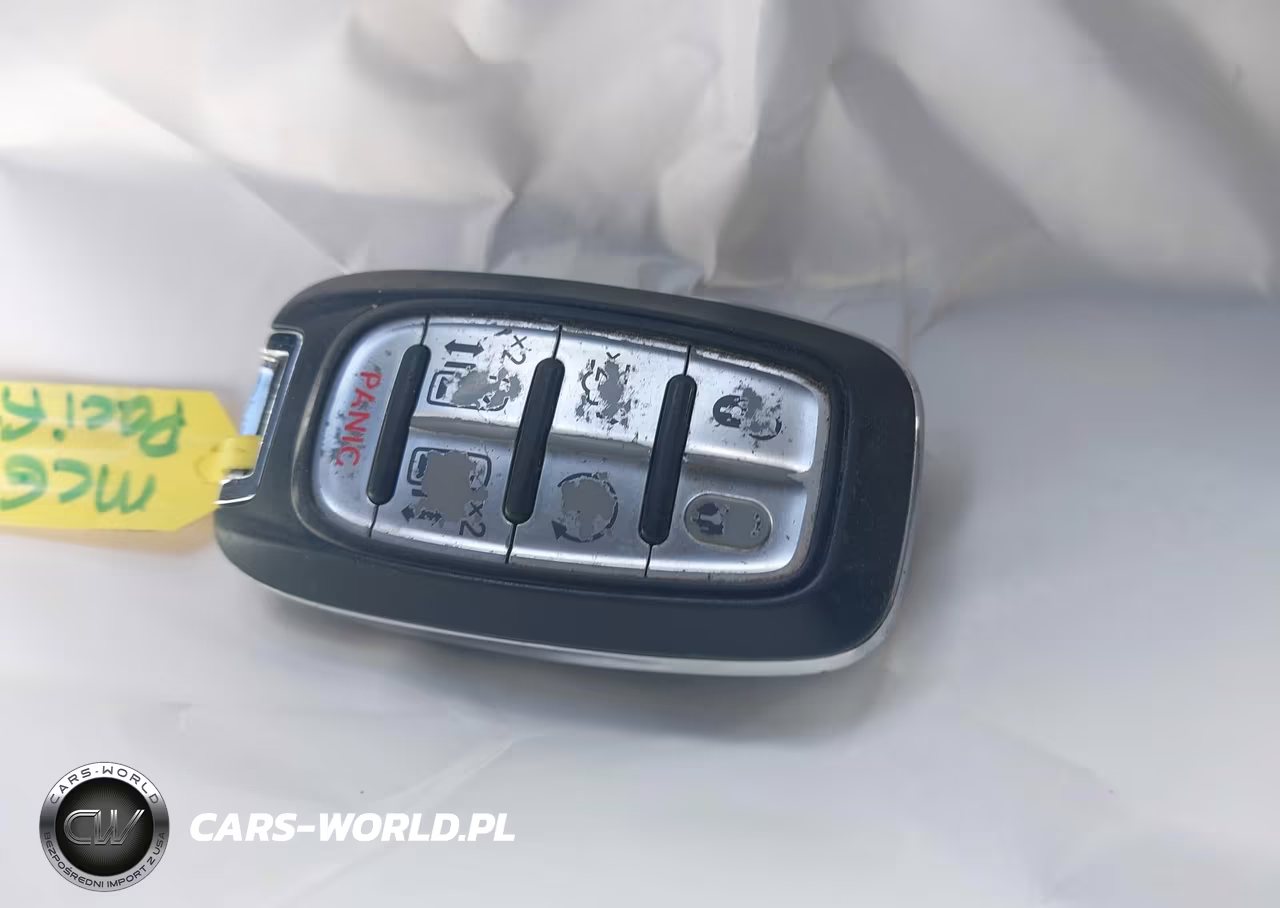 2020 Chrysler Pacifica Touring L Plus VIN:2C4RC1EG3LR100582 - 11
