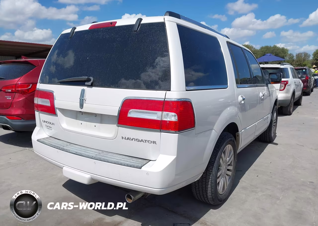 2012 Lincoln Navigator VIN:5LMJJ2H50CEL02479 - 4