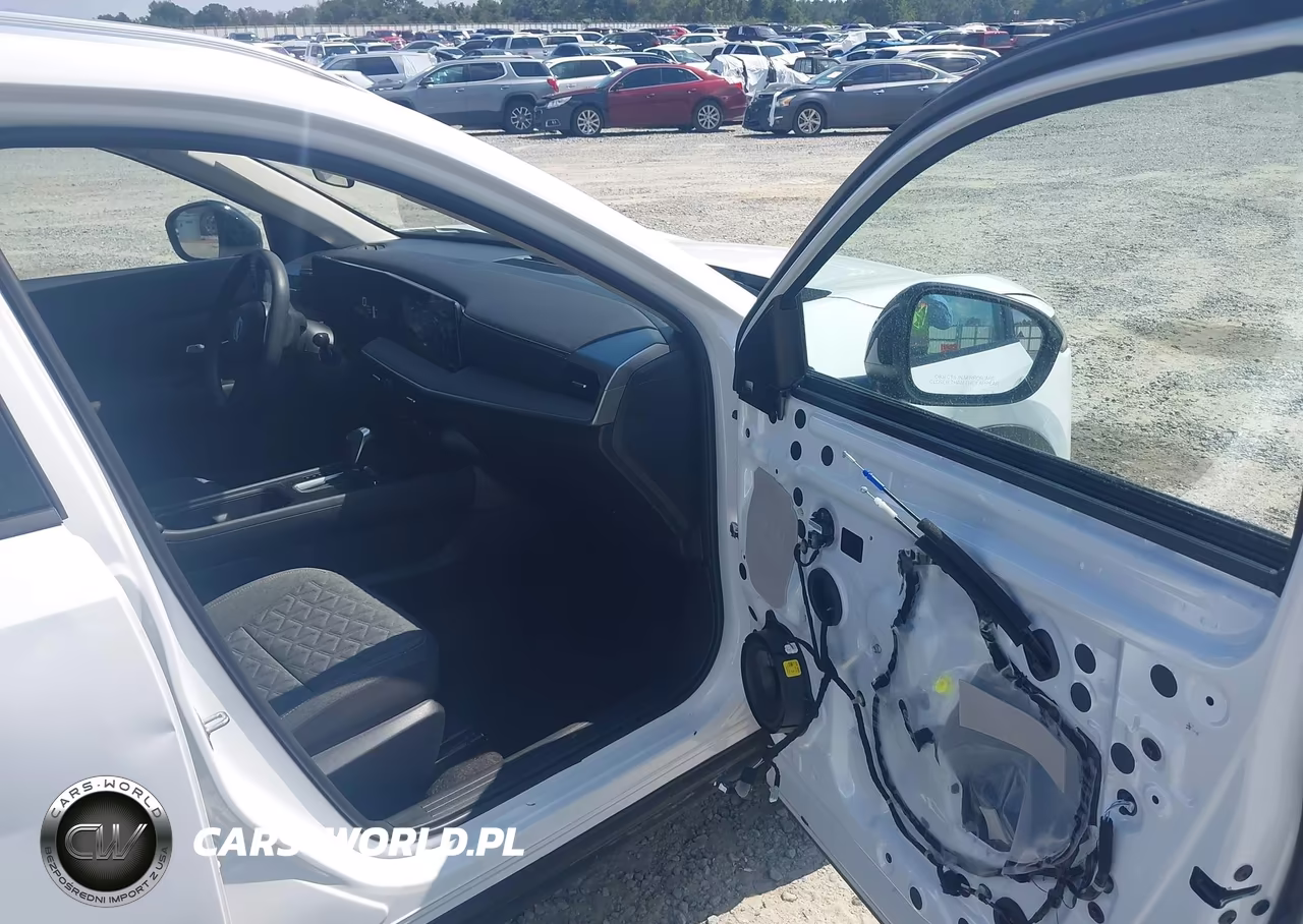 2026 Nissan Kicks Sv VIN:3N8AP6CE6TL366695 - 5