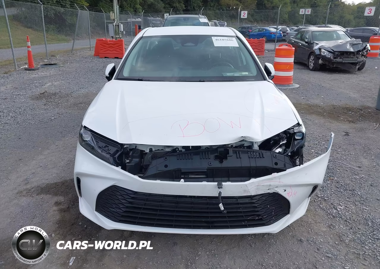 2026 Toyota Camry Le VIN:4T1DAACK9TU761071 - 12