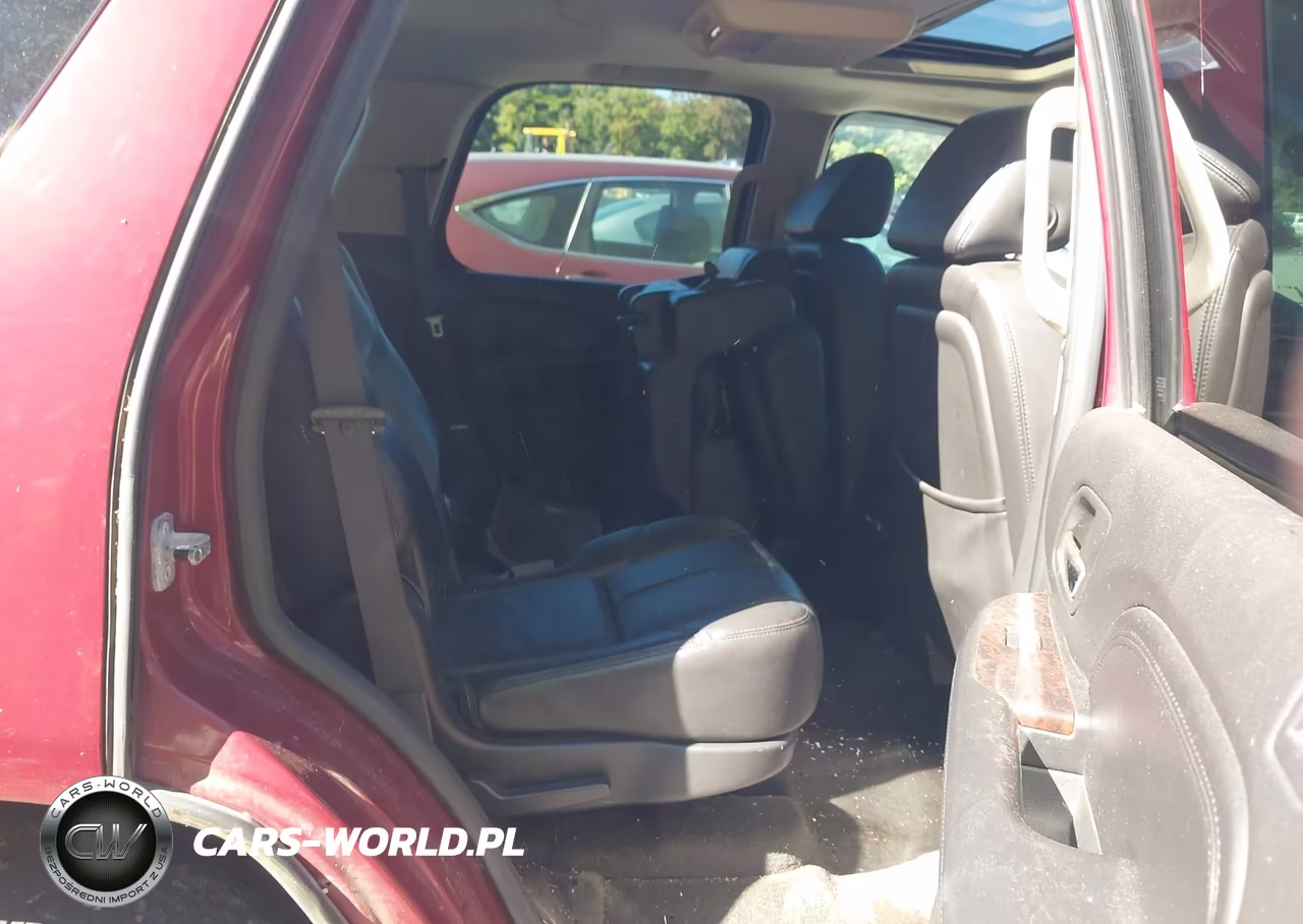 2008 GMC Yukon Denali VIN:1GKFK63878J210775 - 8